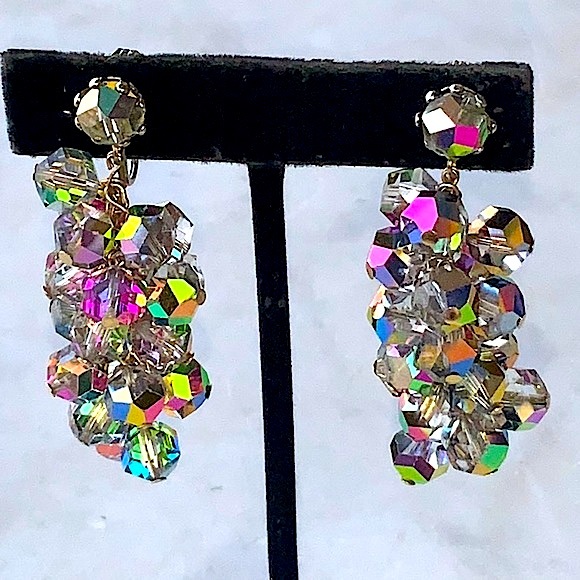LAGUNA EARRINGS CLIP DANGLES 2 1/4IN VINTAGE SMOKE AURORA BOREALIS CRYSTAL CLUST - Picture 3 of 9